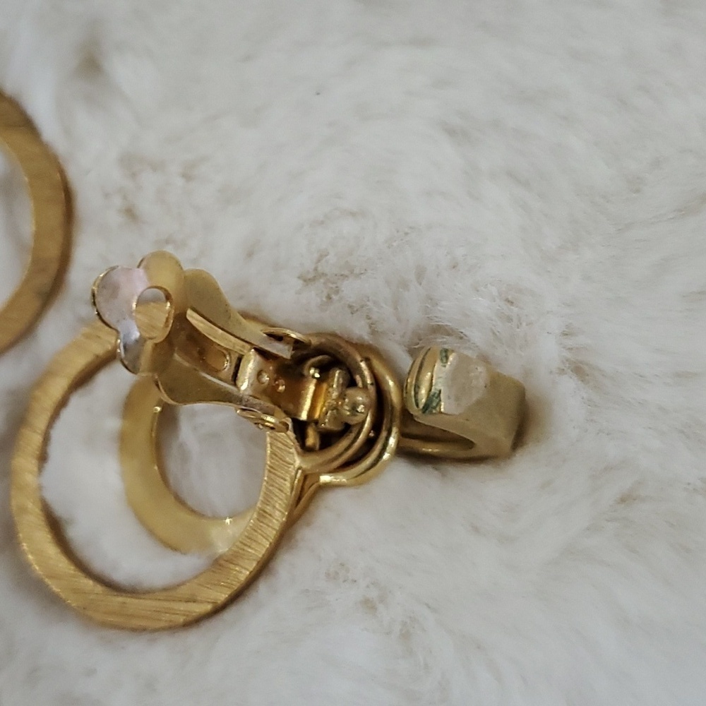 GOLD TONE CLIP ON EARRINGS DOUBLES OR SINGLES REMOVABLE PIECES ELEGANT DRESSY - Picture 5 of 6